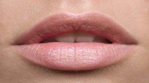 merubah-warna-bibir-dengan-adobe-photoshop-14112016-gari1
