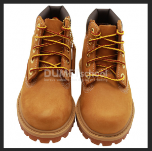 Buka photo sepasang kaki di adobe photoshop. Pilih photonya lalu klik kanan open with photoshop.-3